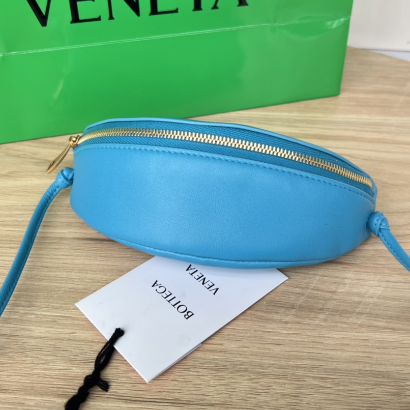 Bottega Veneta Bag Mini Leather Cassette Intrecciato   (18x9x8cm) - FashionPlug
