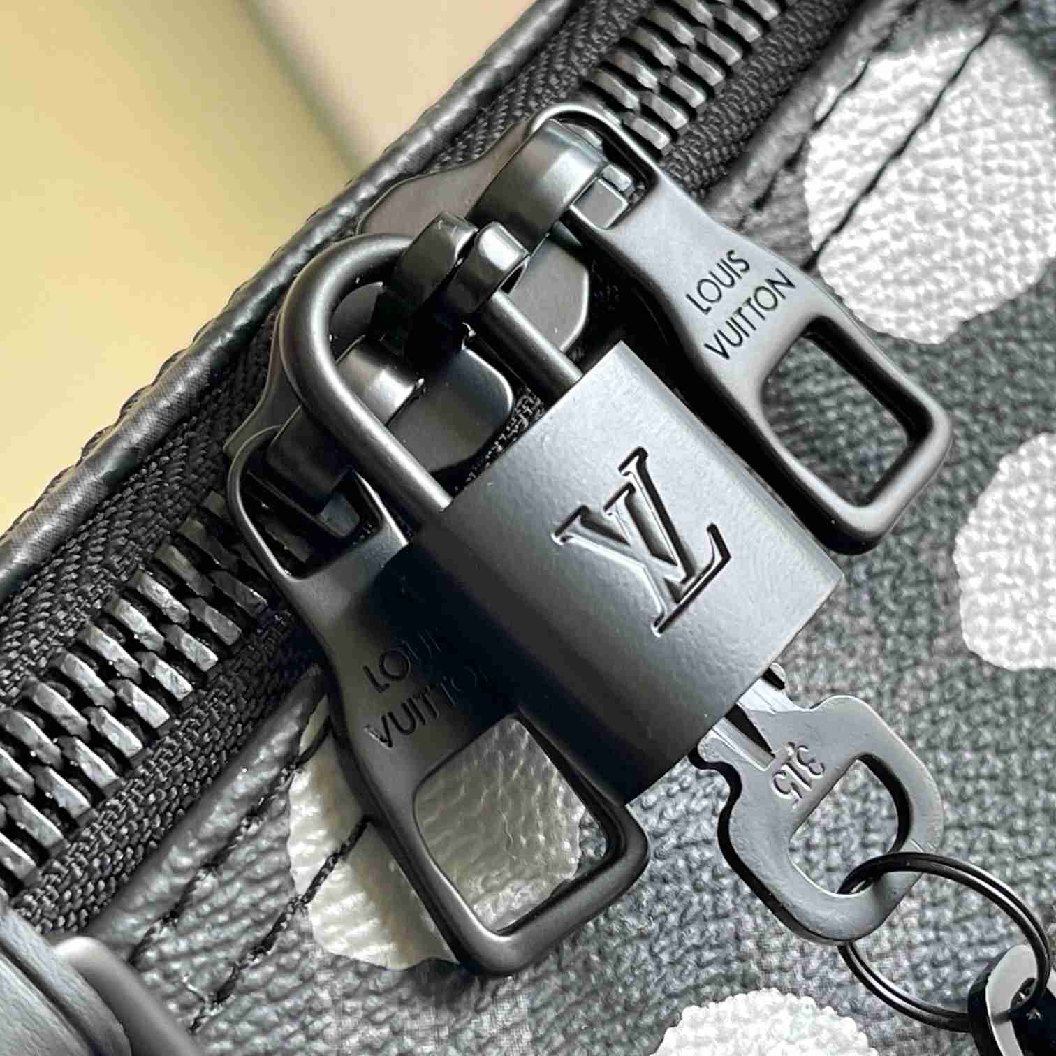 Louis Vuitton LV x YK Bandoulière Keepall 55   M46401 - FashionPlug