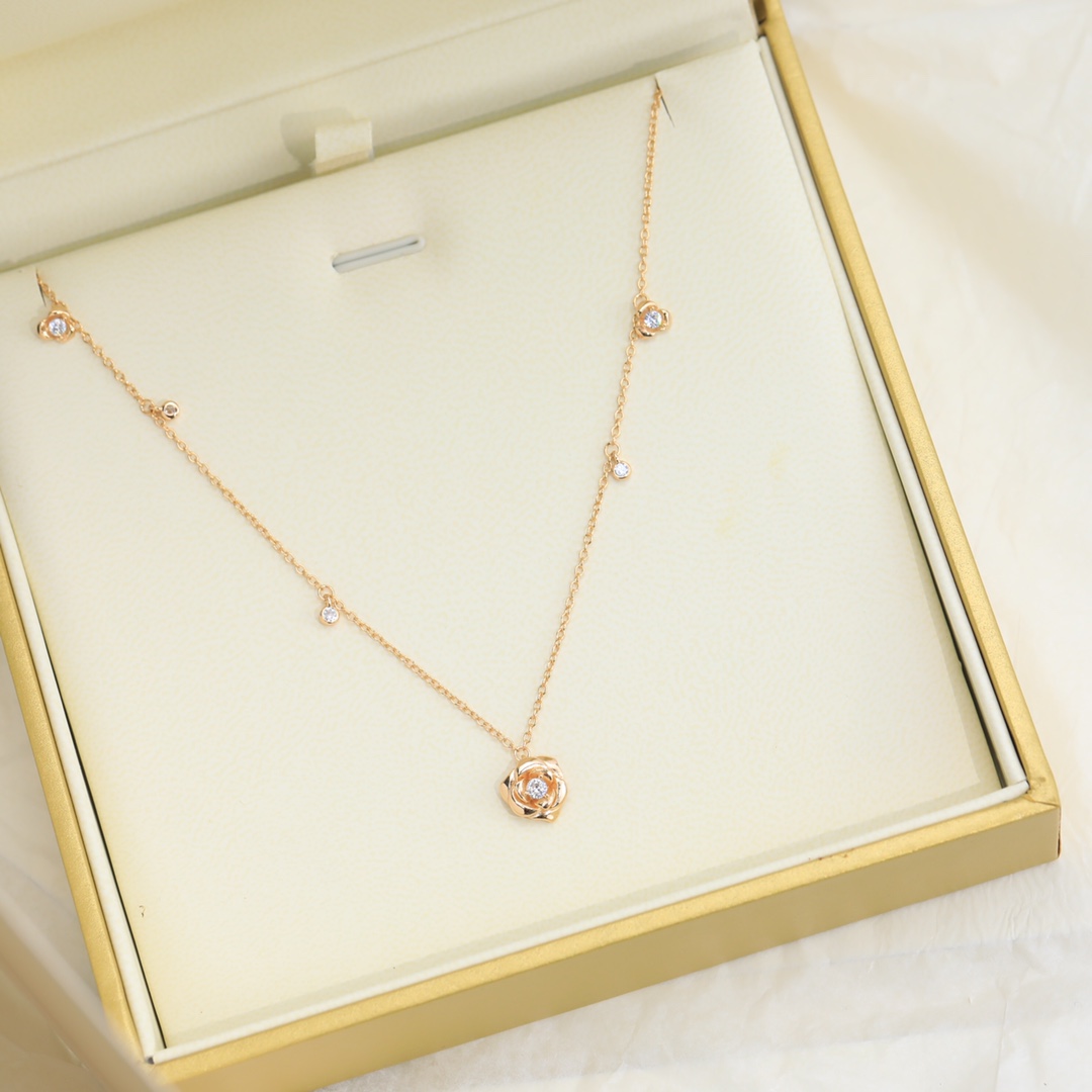 Piaget Rose Necklace - FashionPlug