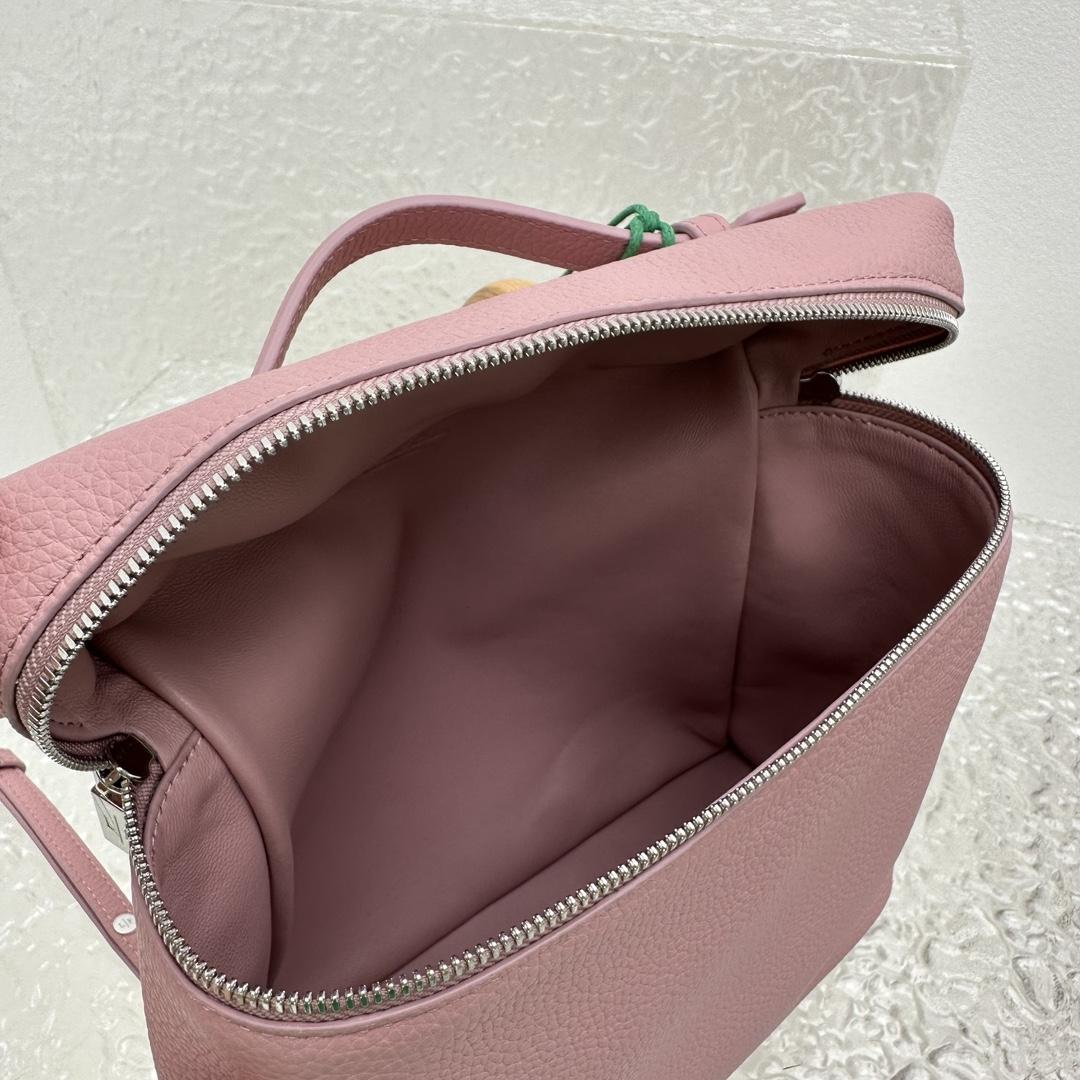 Loro Piana Extra Pocket Backpack L23.5   (23×8×22cm) - FashionPlug