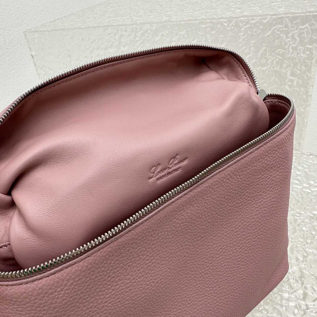 Loro Piana Extra Pocket Backpack L23.5   (23×8×22cm) - FashionPlug