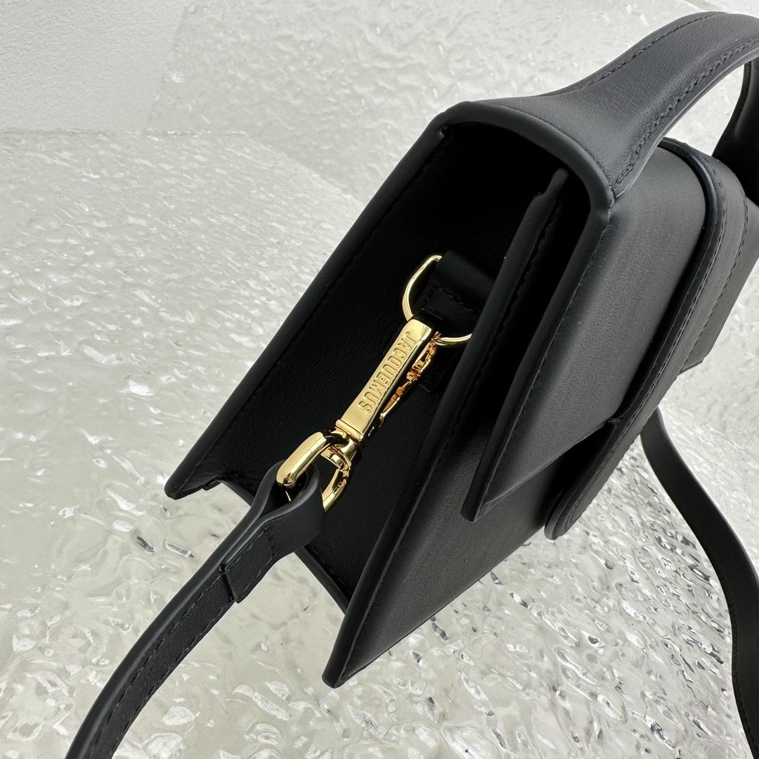 Jacquemus Le Grand Bambino - Black - FashionPlug