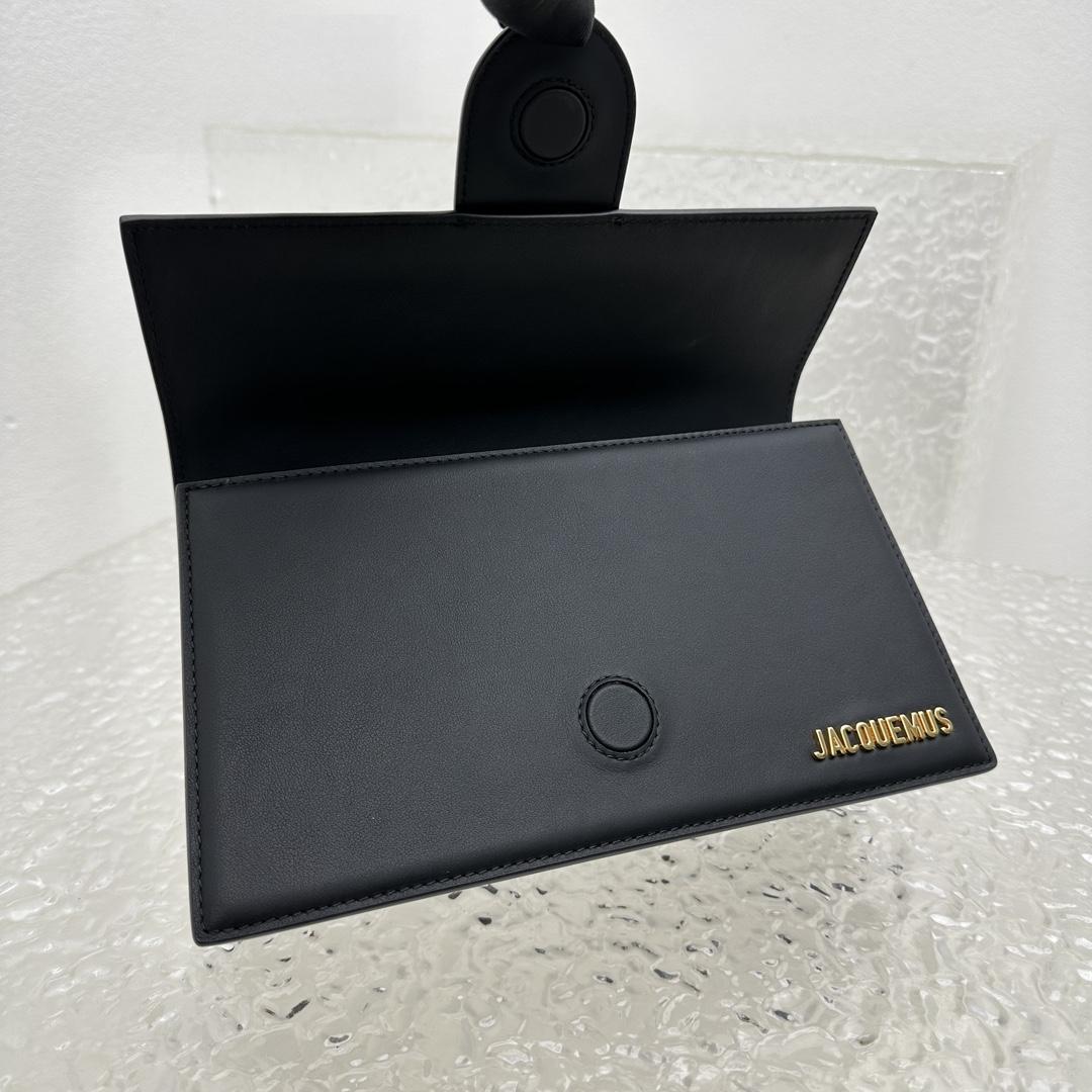 Jacquemus Le Grand Bambino - Black - FashionPlug