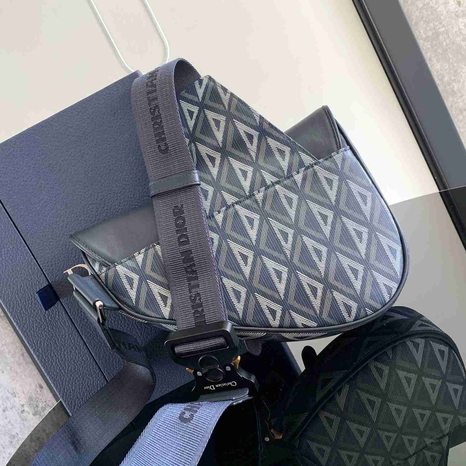 Dior Saddle Bag - FashionPlug