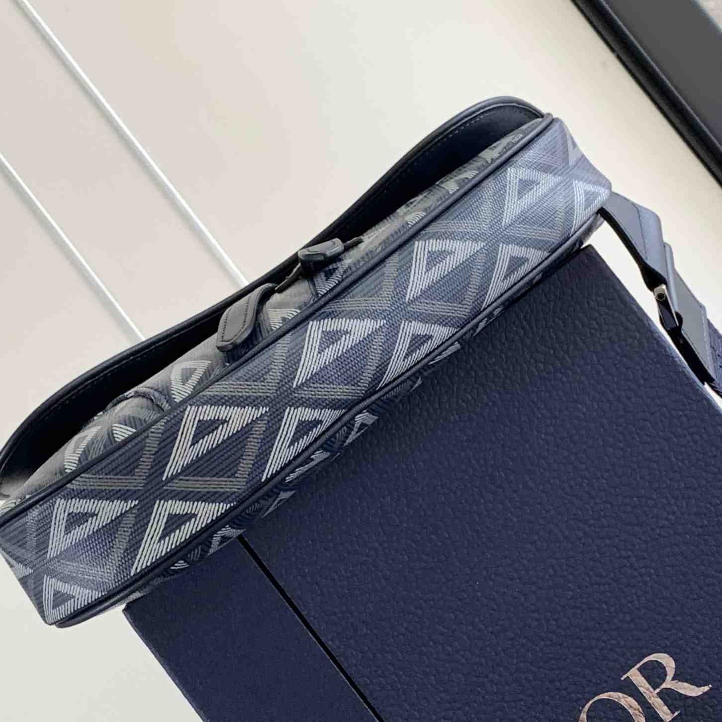 Dior Saddle Bag - FashionPlug
