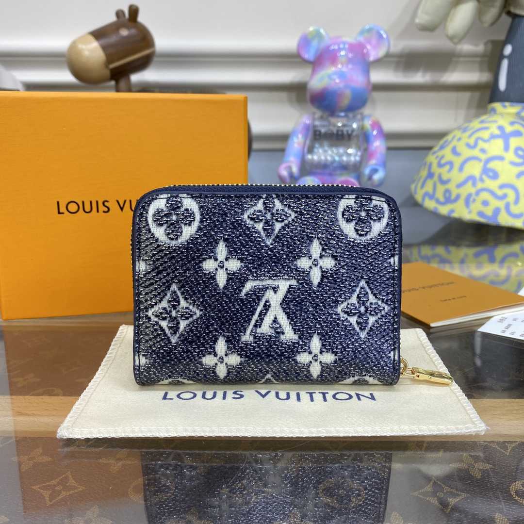 Louis Vuitton Zippy Coin Purse Padlock Python (11x8.5x2cm)   M82483  - FashionPlug