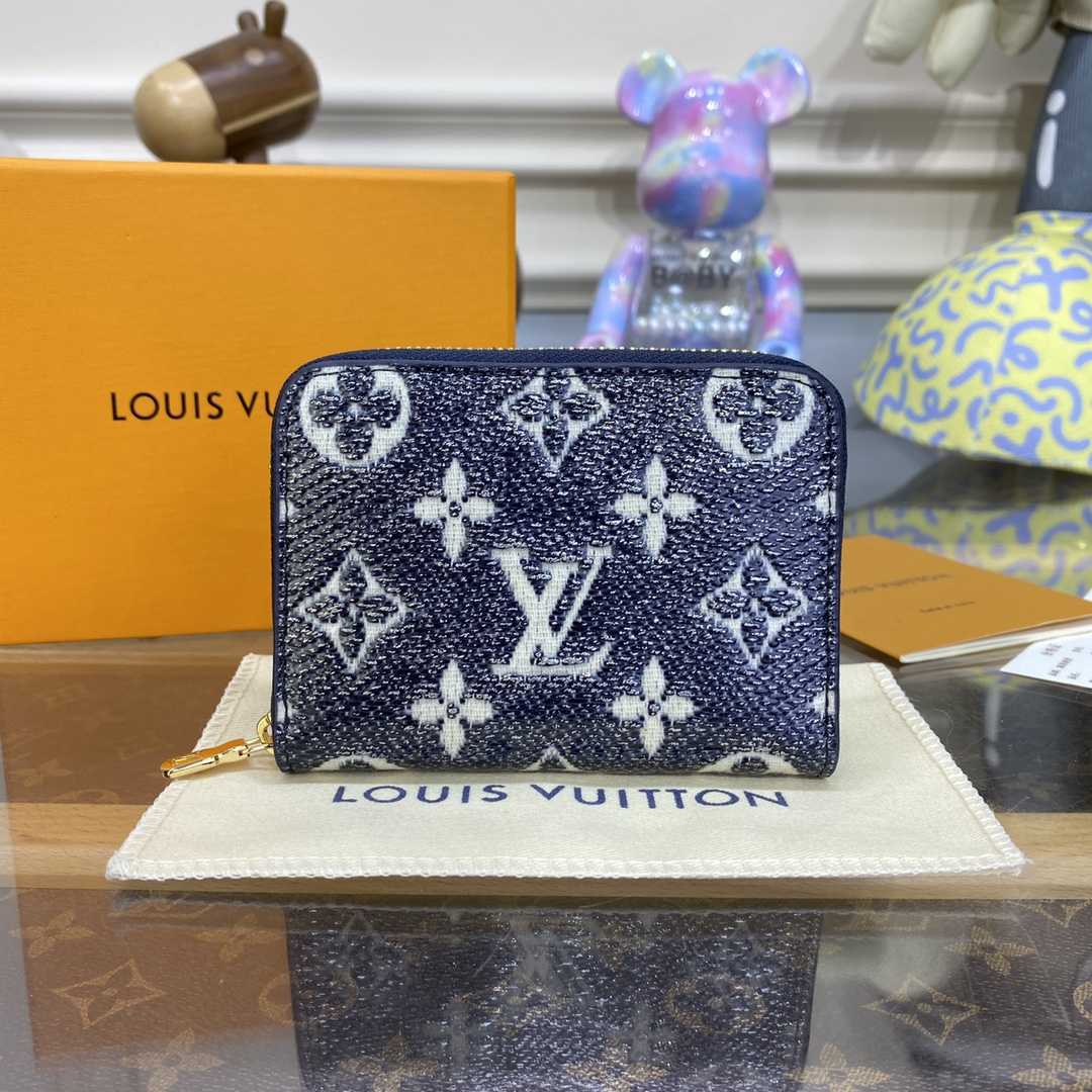 Louis Vuitton Zippy Coin Purse Padlock Python (11x8.5x2cm)   M82483  - FashionPlug