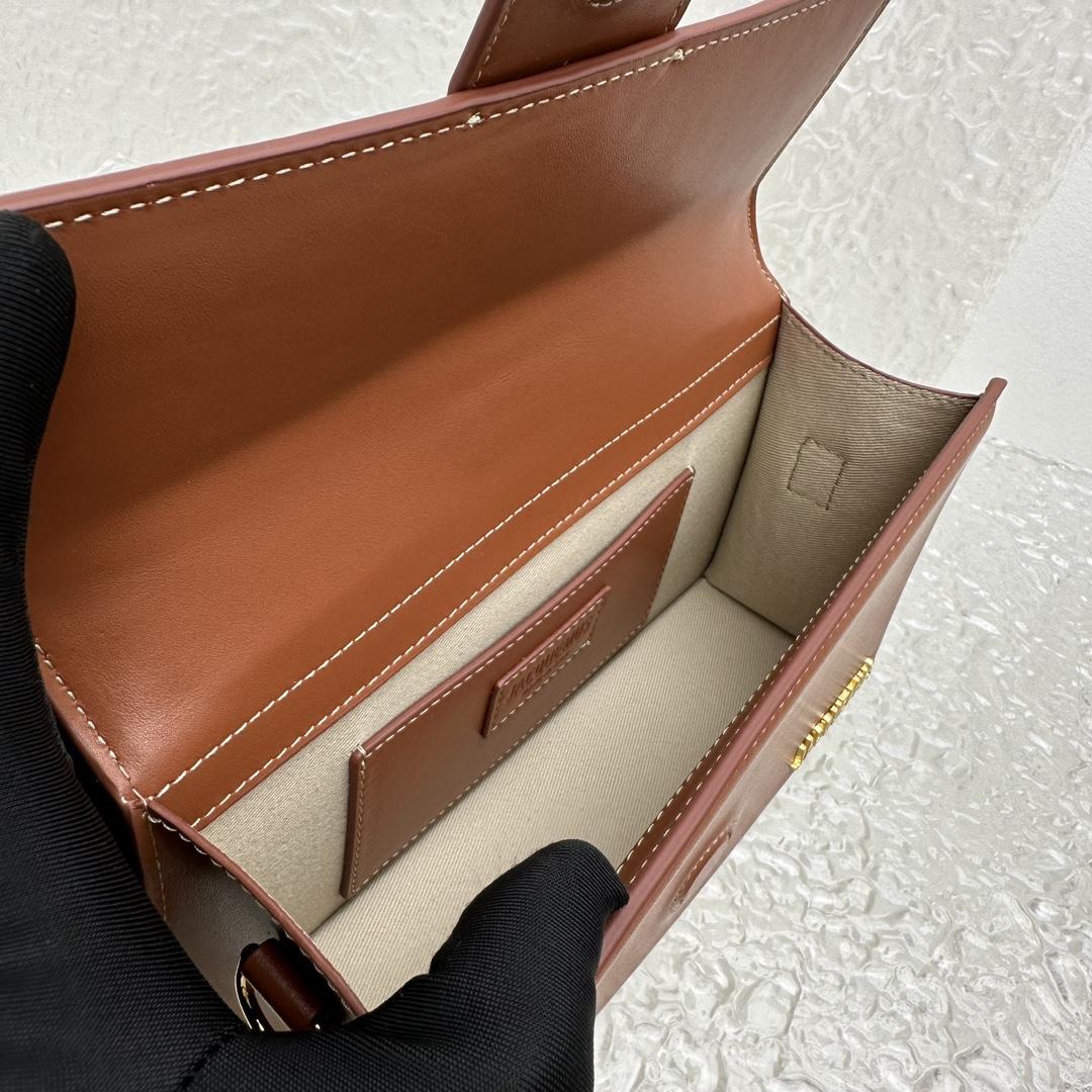 Jacquemus Le Grand Bambino - Light Brown - FashionPlug
