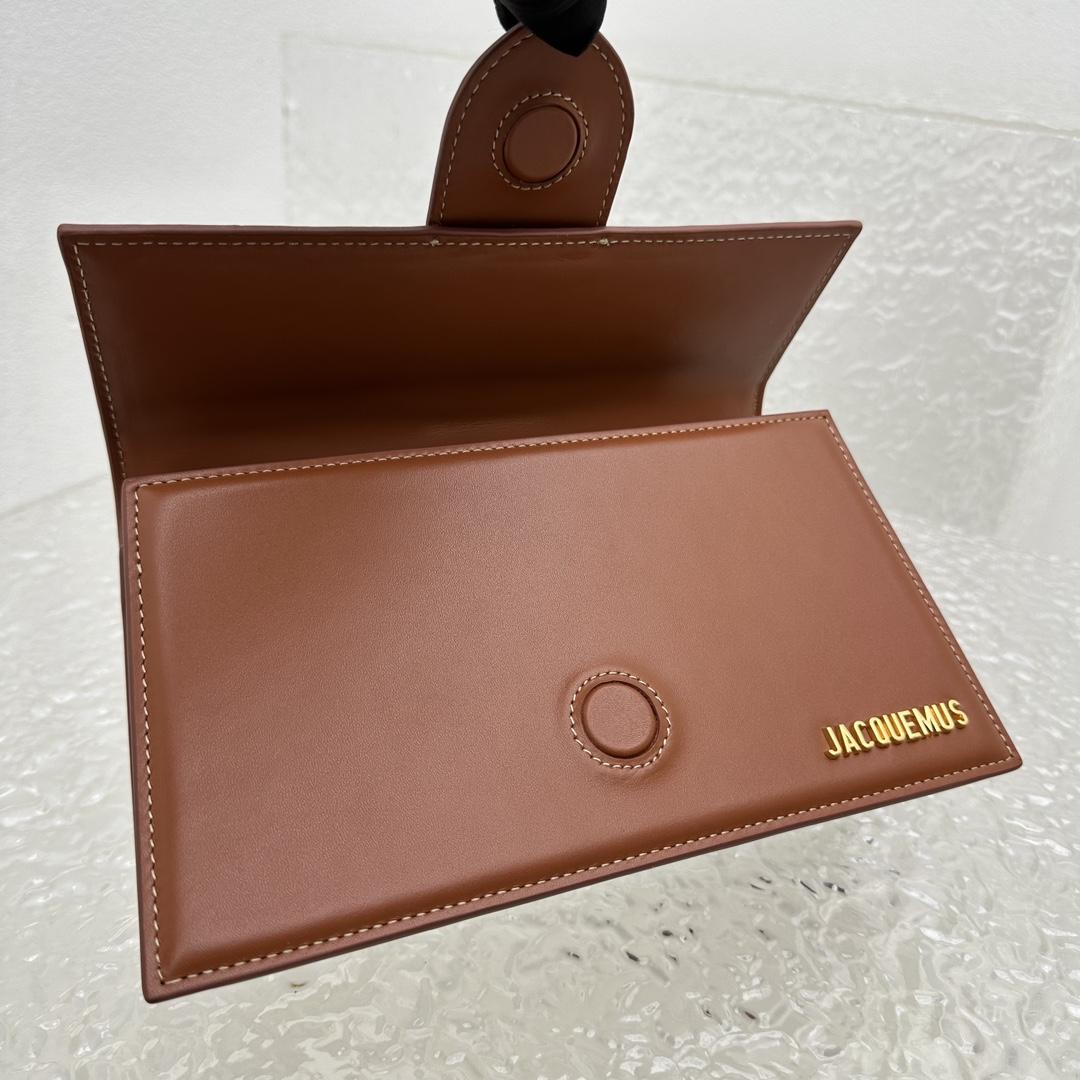 Jacquemus Le Grand Bambino - Light Brown - FashionPlug