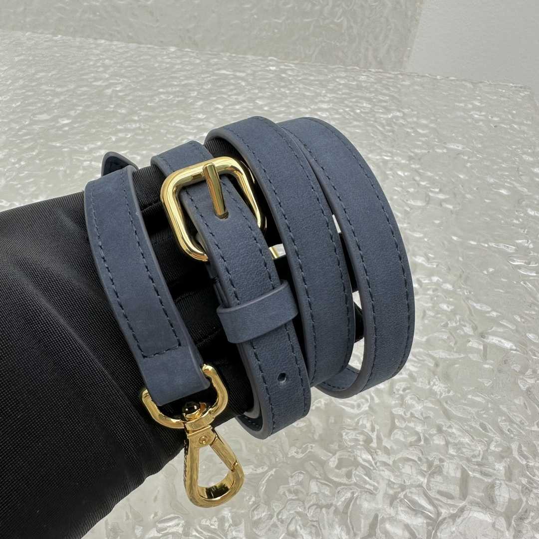 Jacquemus Le Grand Bambino - Dark Navy - FashionPlug