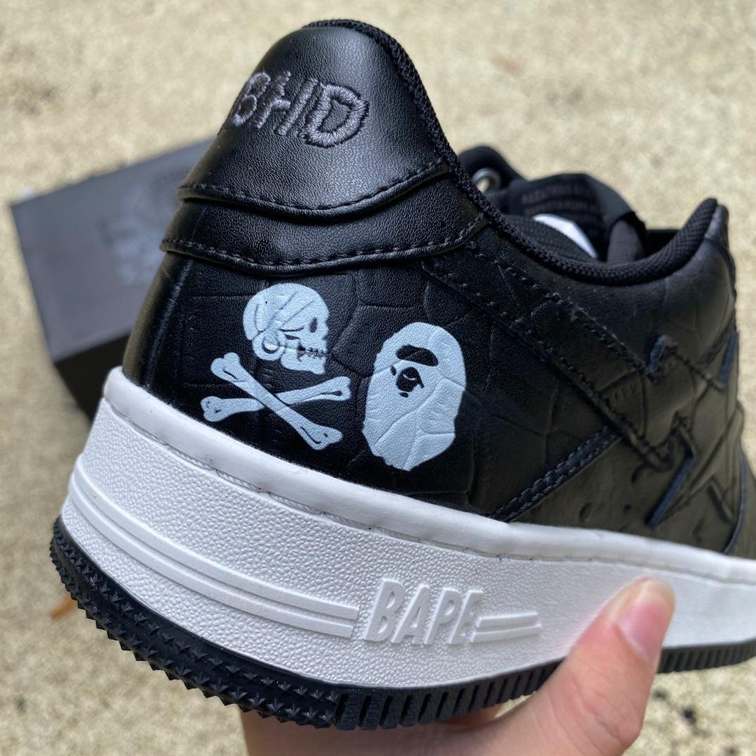 Neighborhood x A Bathing Ape Sta Sneaker    1J23-191-901 - FashionPlug