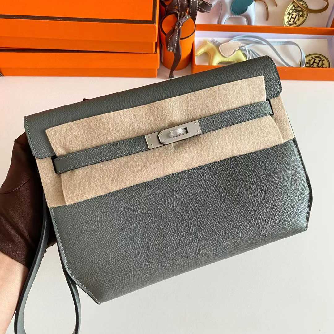 Hermes Kelly Dépêches Leather Bag (25-19-5cm) - FashionPlug