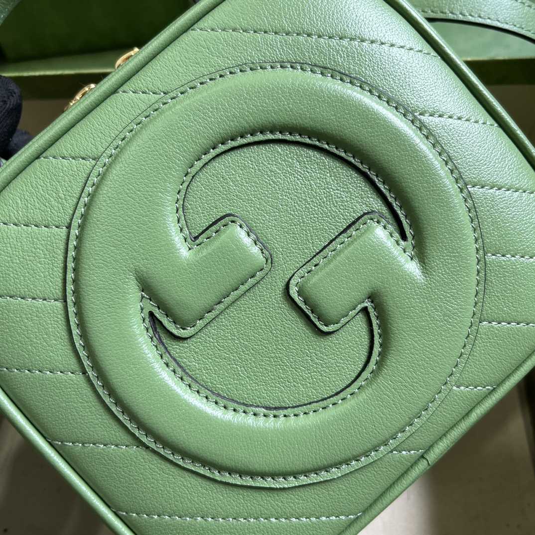 Gucci Blondie Top Handle Bag (17-15-9cm) - FashionPlug