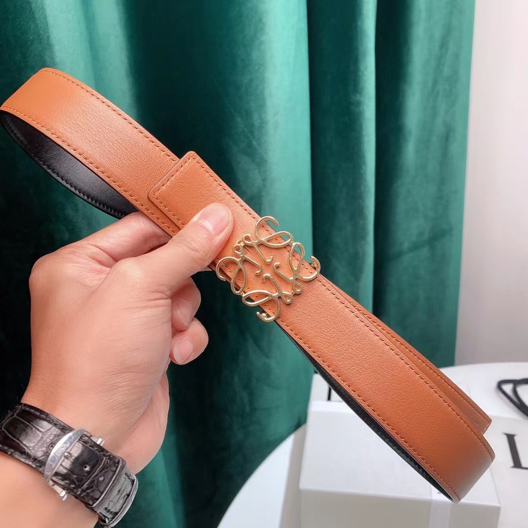 Loewe Women's Natural Anagram Reversible Leather Belt - FashionPlug
