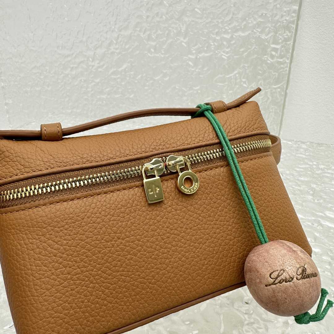 Loro Piana Extra pocket L16 Belt Bag  (16×6×10cm) - FashionPlug
