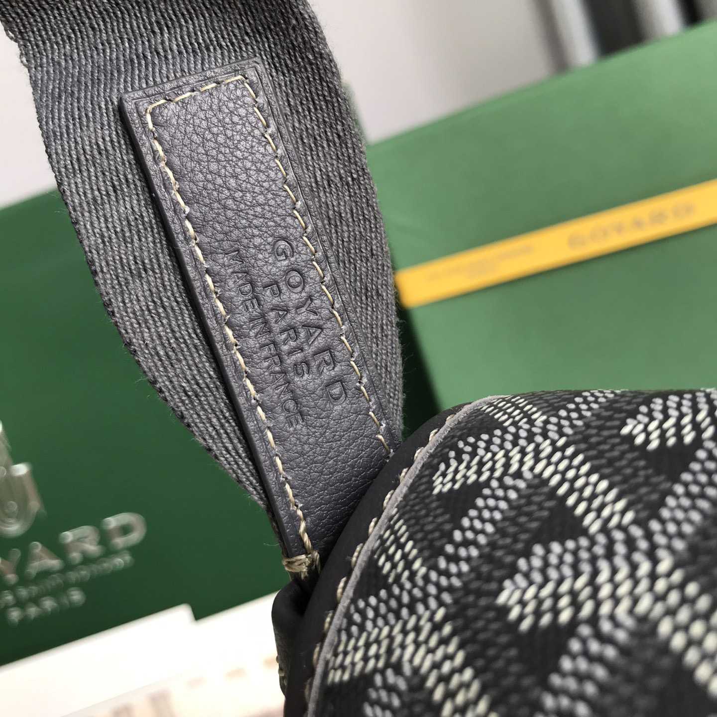 Goyard Capetien Messenger Bag (35×26×7.5cm) - FashionPlug