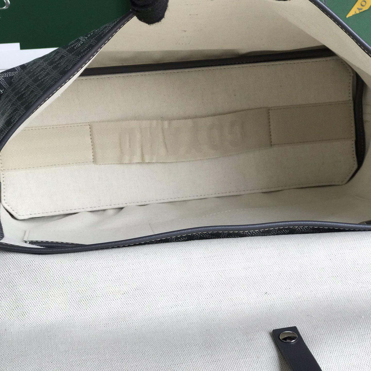 Goyard Capetien Messenger Bag (35×26×7.5cm) - FashionPlug