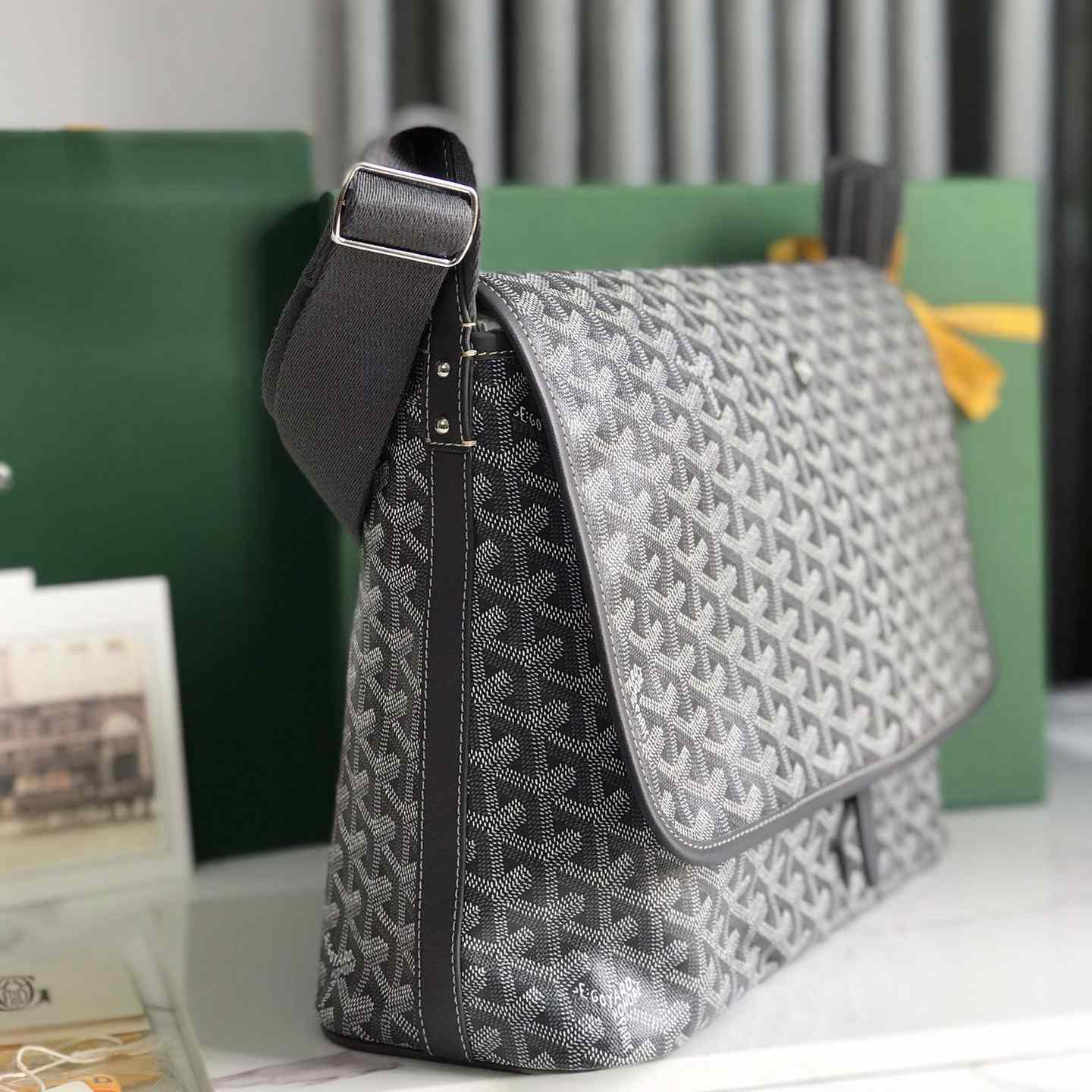Goyard Capetien Messenger Bag (35×26×7.5cm) - FashionPlug