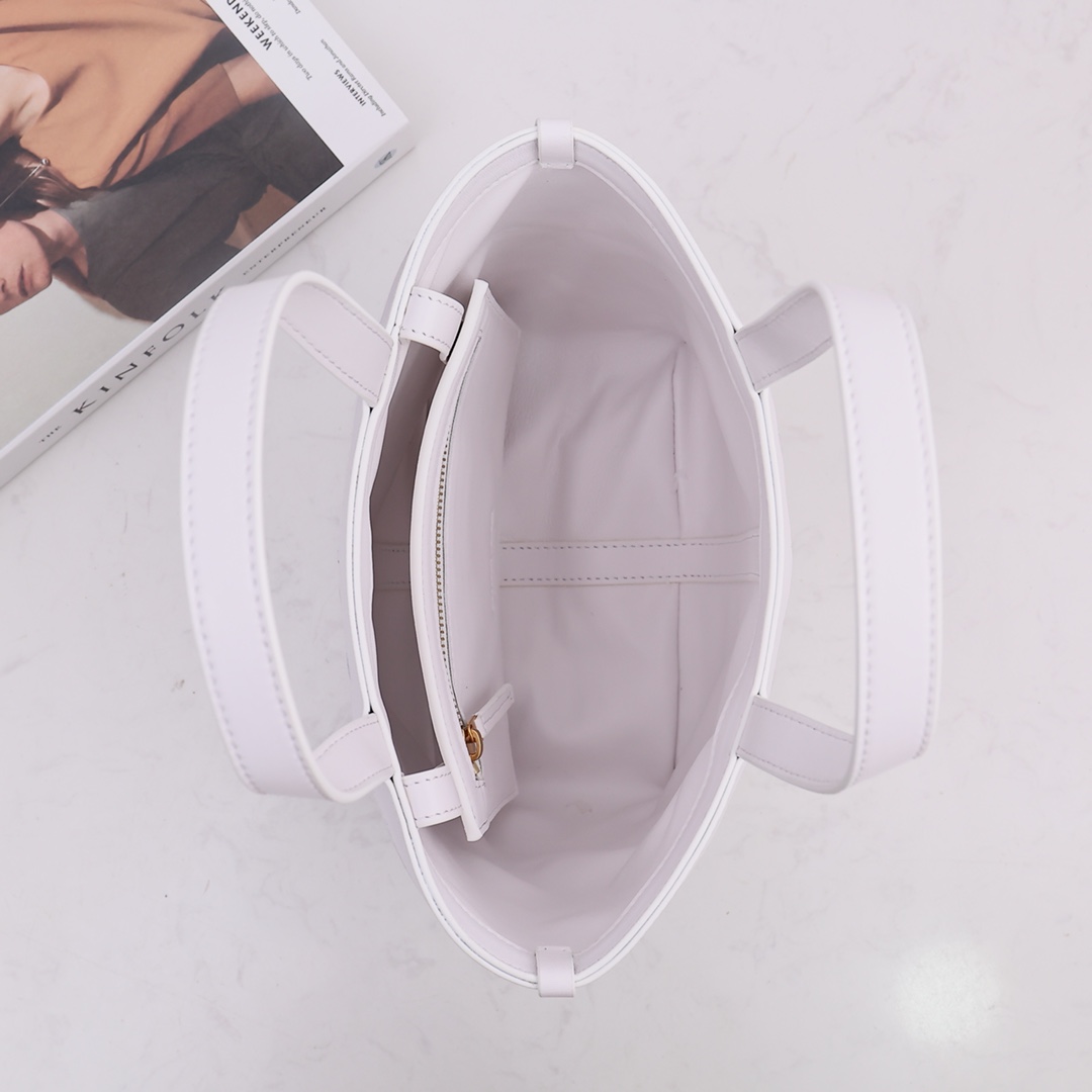 Bottega Veneta Small Flip Flap - FashionPlug