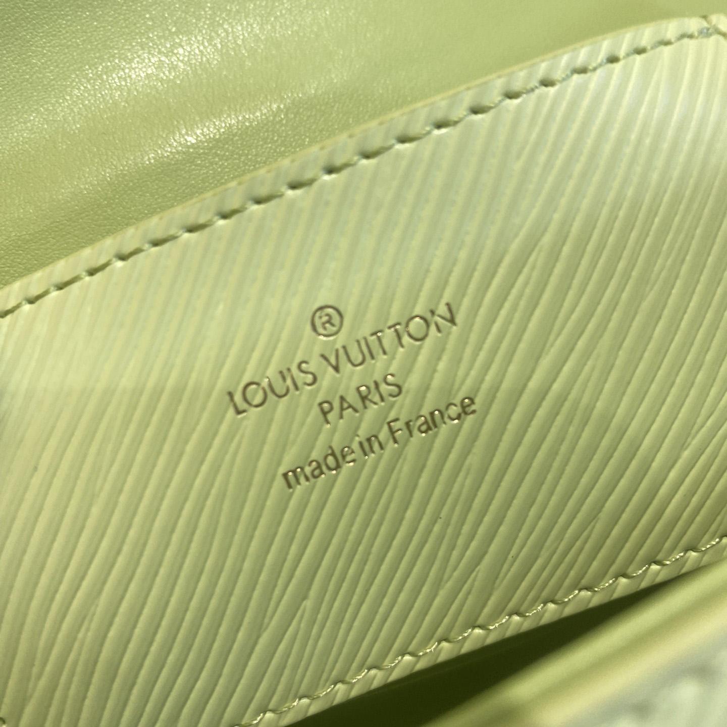 Louis Vuitton Twist PM   M22768 - FashionPlug