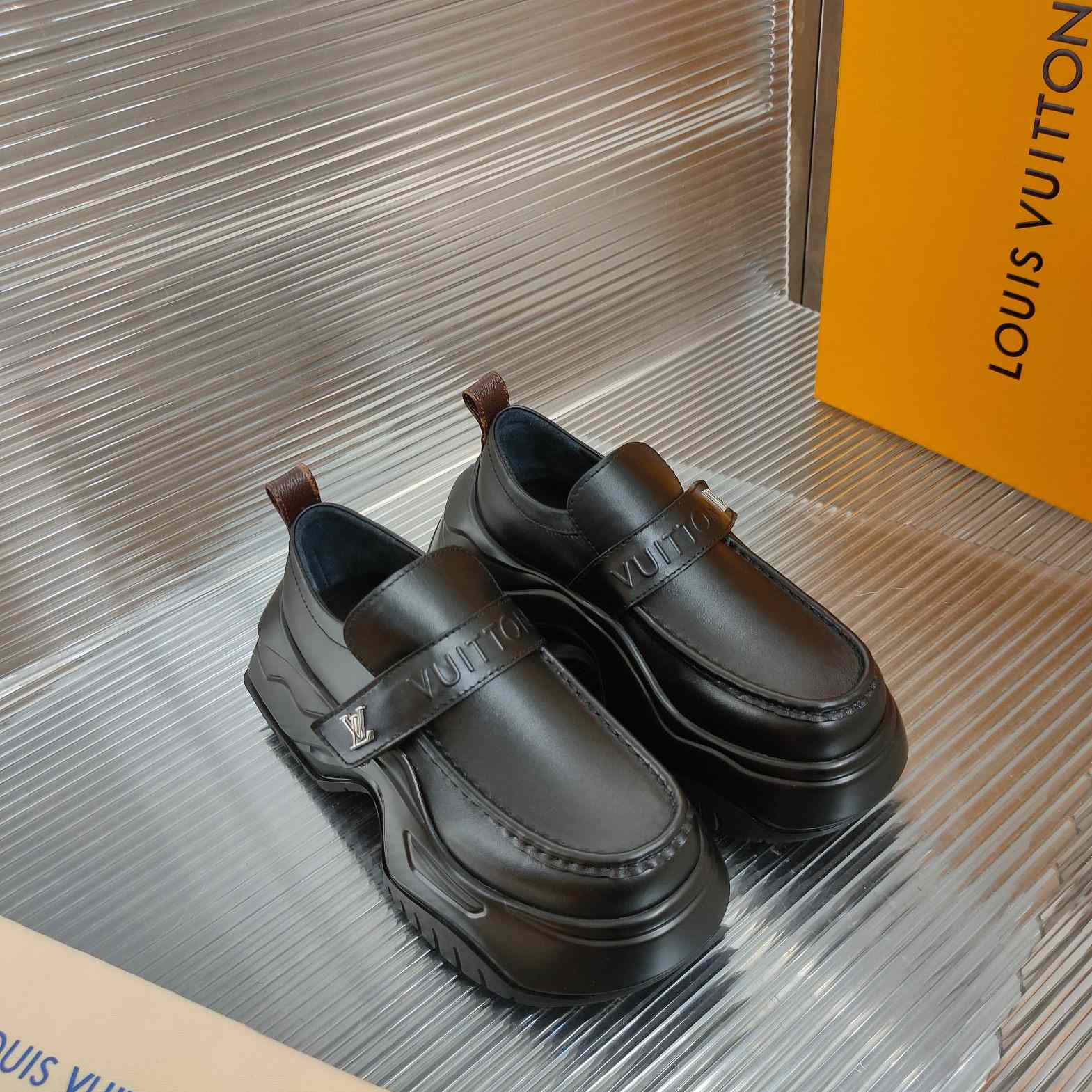 Louis Vuitton LV Archlight 2.0 Platform Loafer  1ABIJQ - FashionPlug