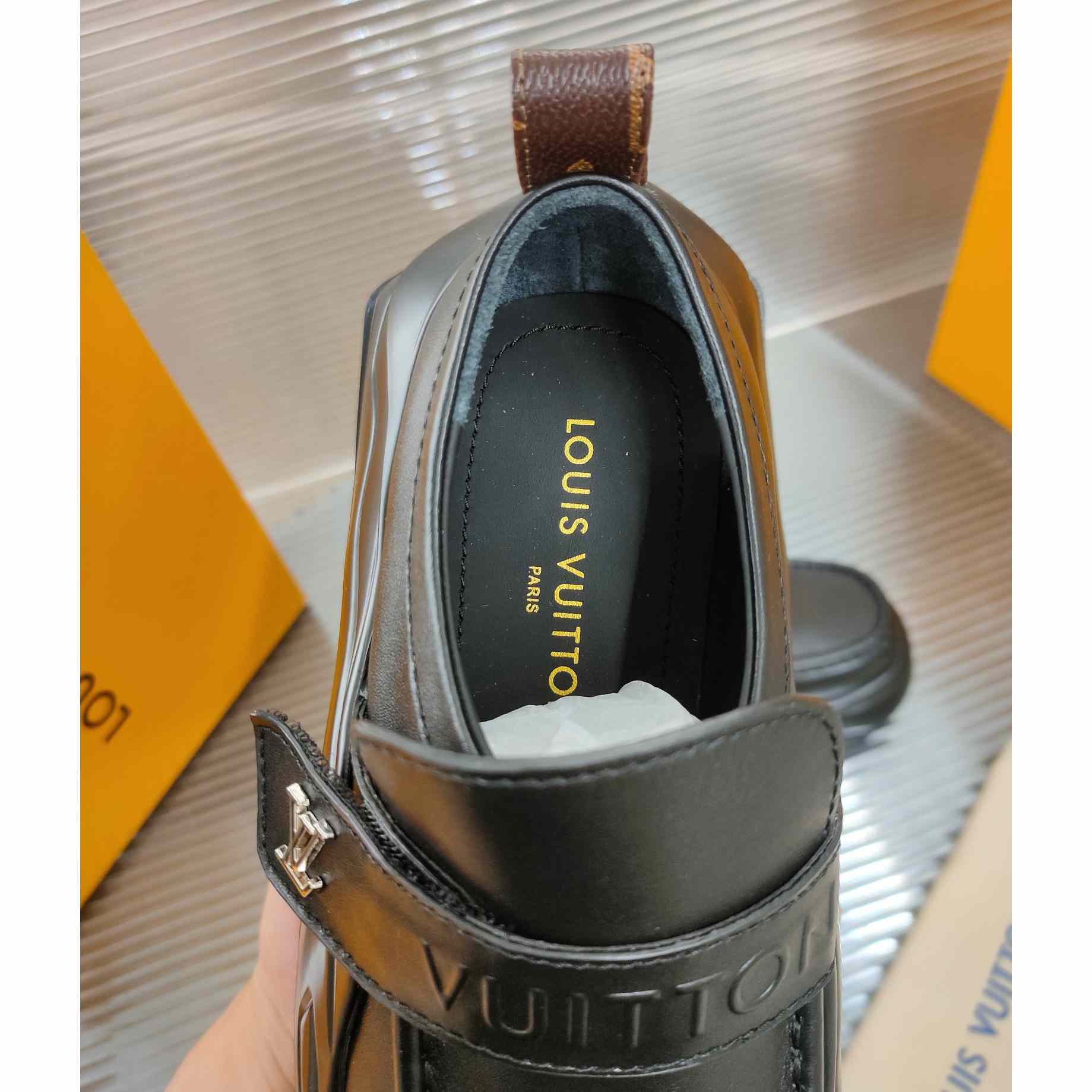 Louis Vuitton LV Archlight 2.0 Platform Loafer  1ABIJQ - FashionPlug