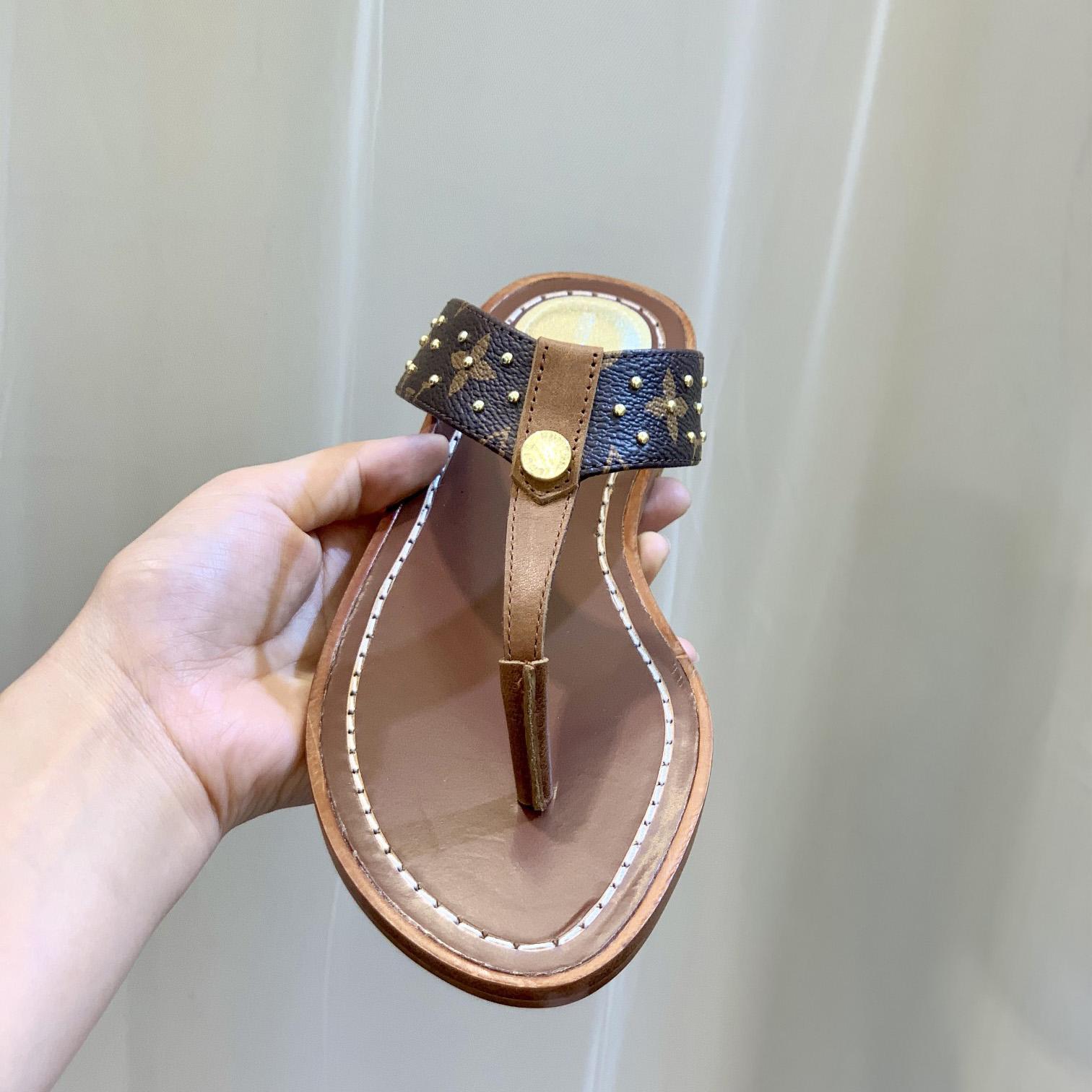 Louis Vuitton Sunny Flat Thong   1AB37T - FashionPlug
