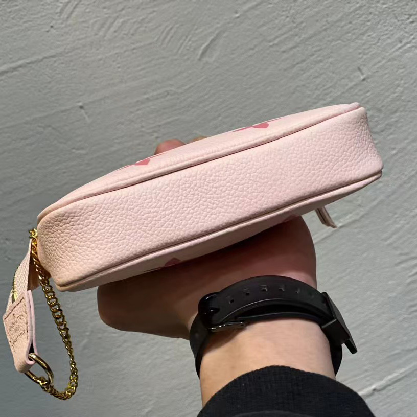 Louis Vuitton Easy Pouch On Strap  (19-11.5-3cm) M80349 - FashionPlug