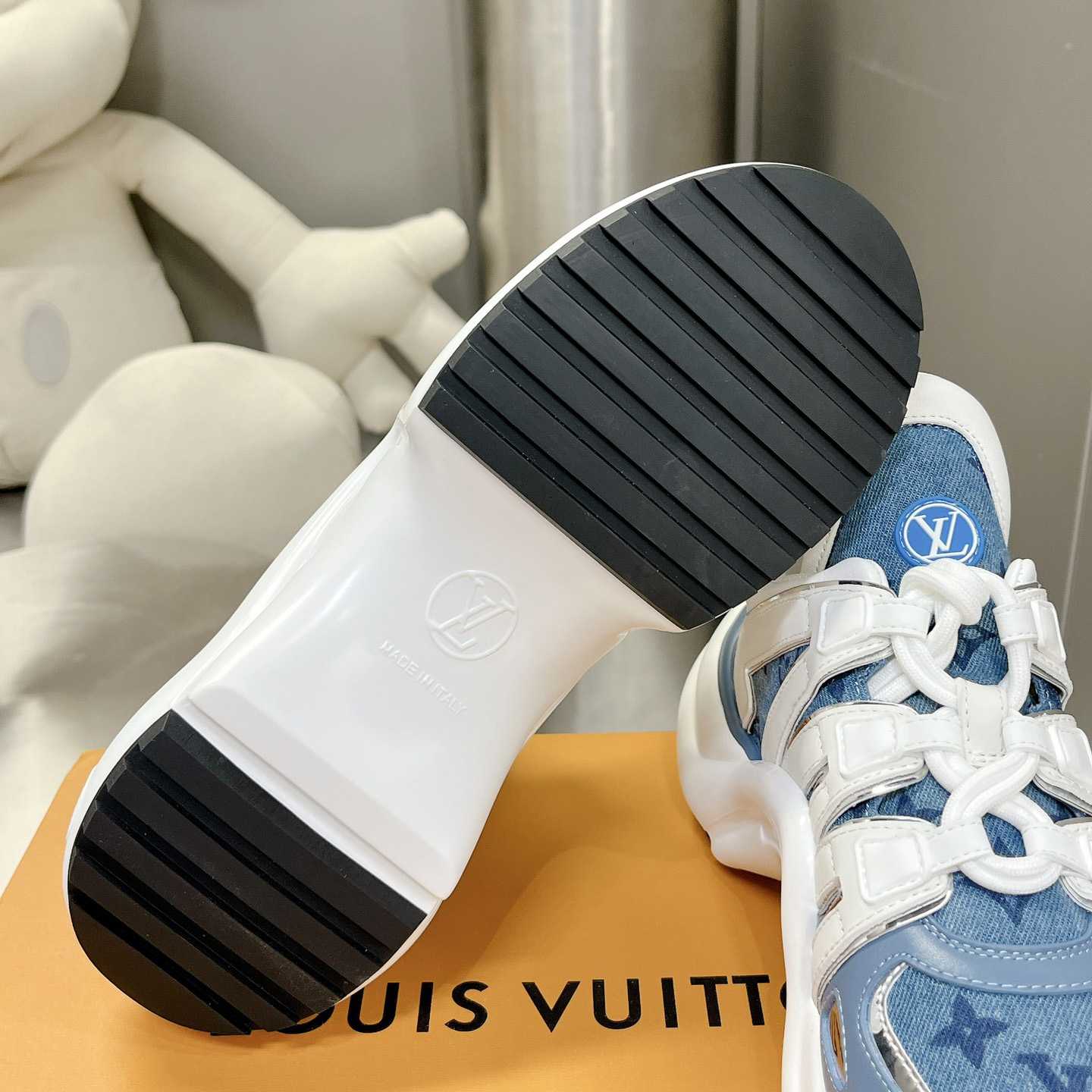 Louis Vuitton LV Archlight Sneaker    - FashionPlug