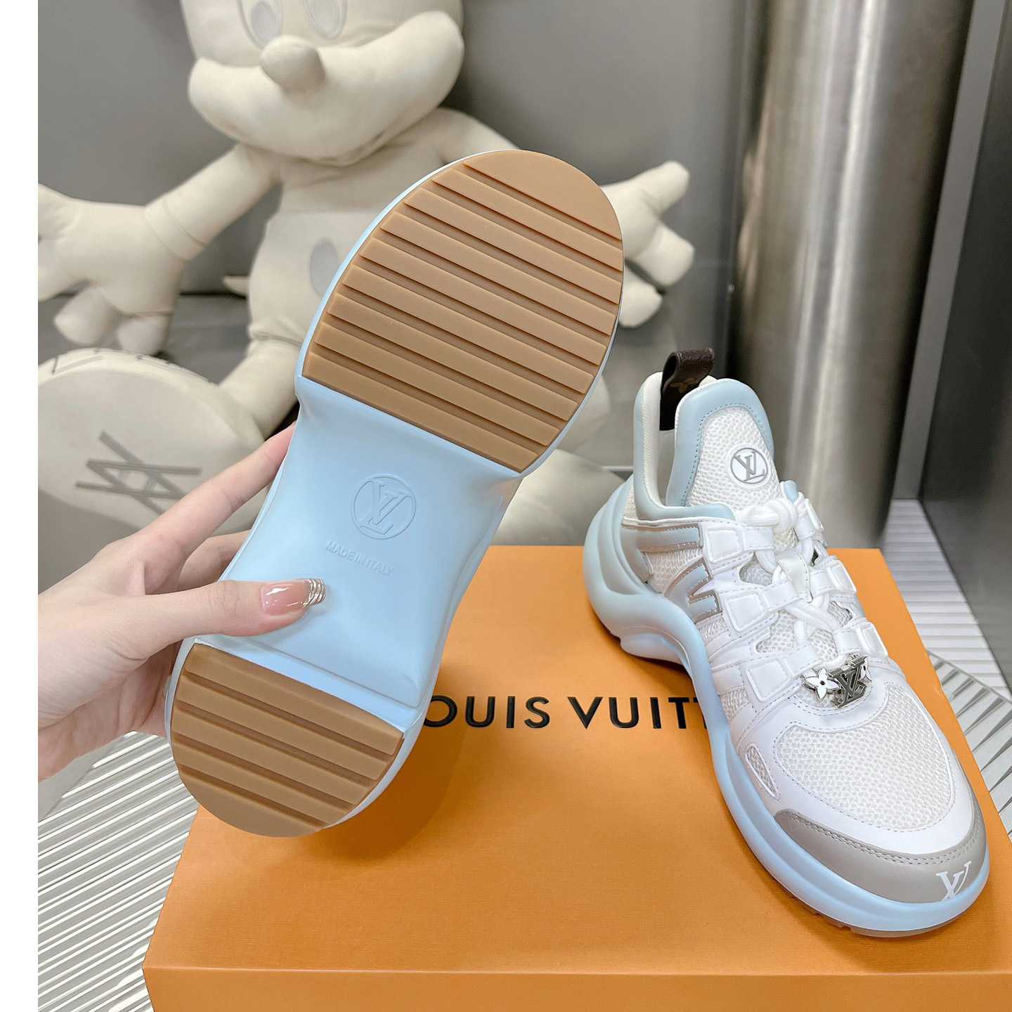 Louis Vuitton LV Archlight Sneaker     1AB154 - FashionPlug