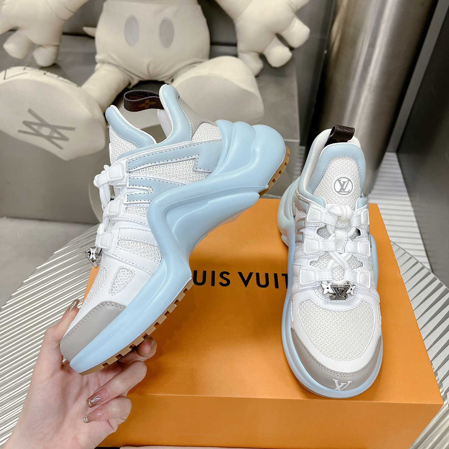 Louis Vuitton LV Archlight Sneaker     1AB154 - FashionPlug