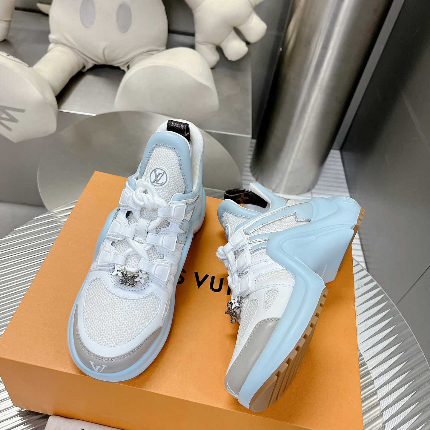 Louis Vuitton LV Archlight Sneaker     1AB154 - FashionPlug