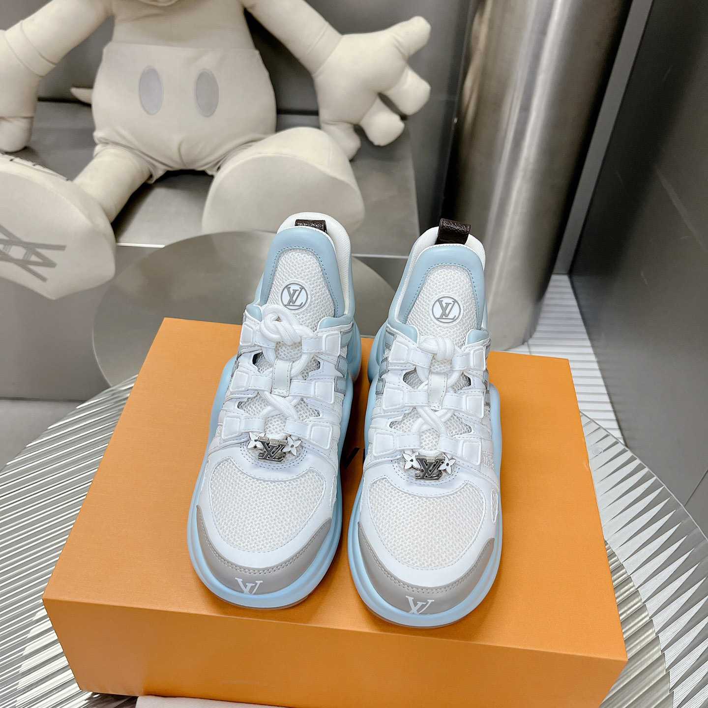 Louis Vuitton LV Archlight Sneaker     1AB154 - FashionPlug