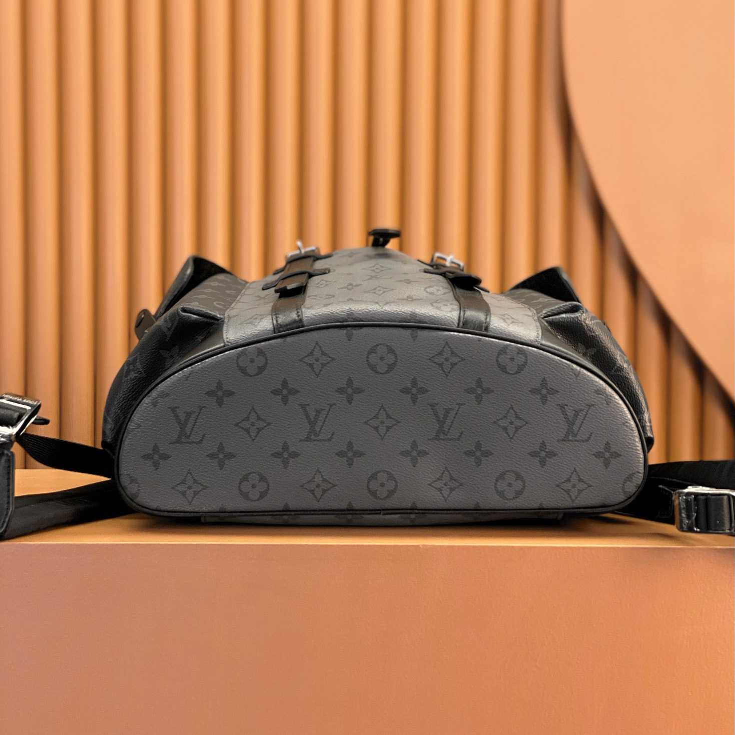 Louis Vuitton Christopher MM (38x44x21cm)     M45419 - FashionPlug