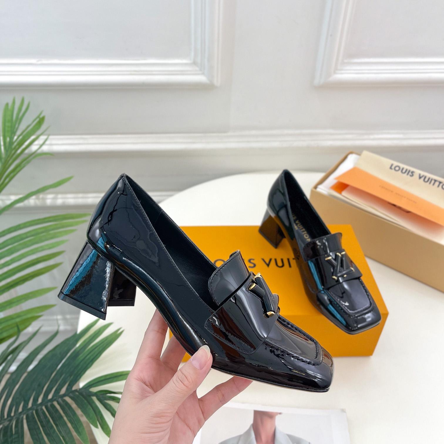 Louis Vuitton Shake Loafer   1ABTL2 - FashionPlug