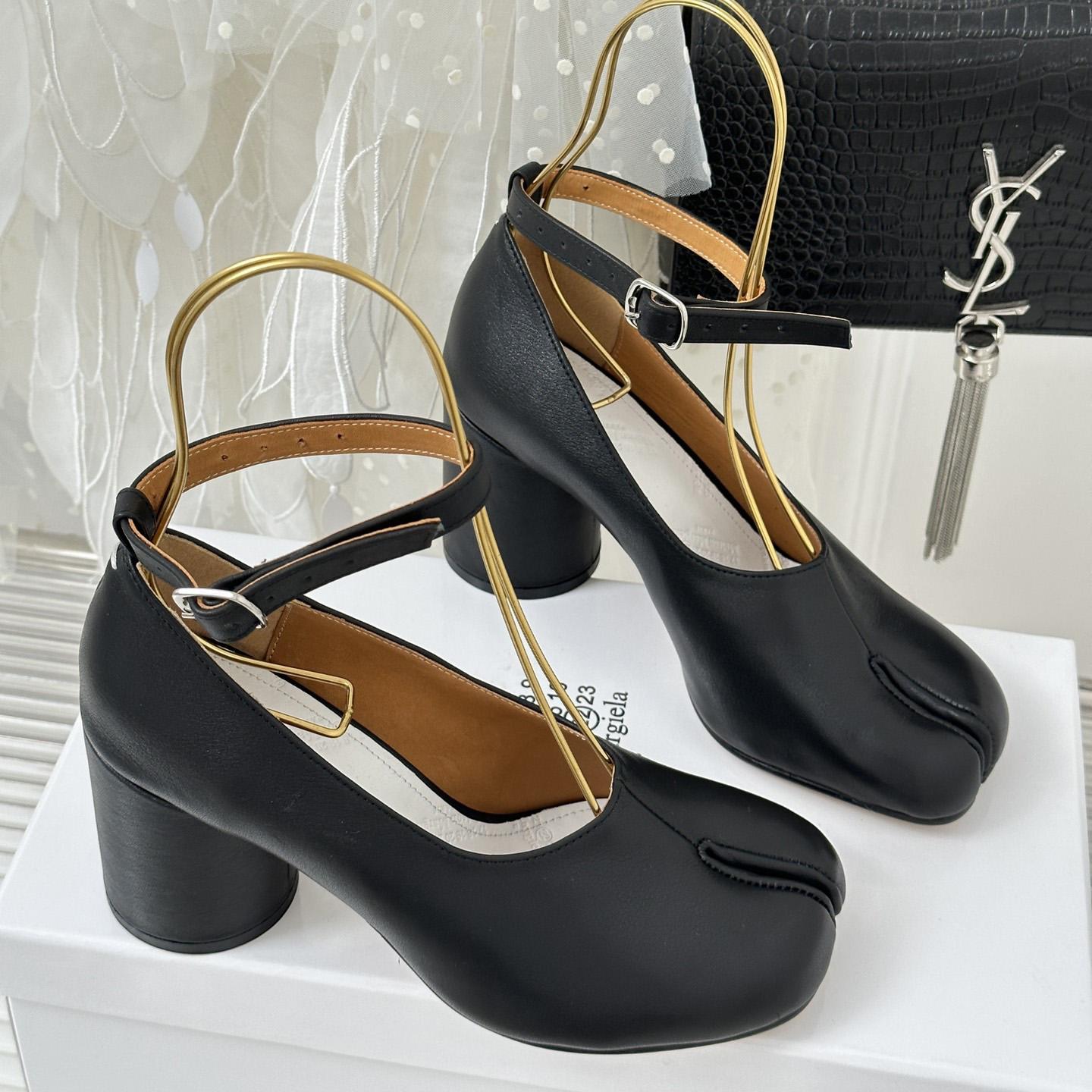 Maison Margiela Tabi Ankle-strap Pumps - FashionPlug
