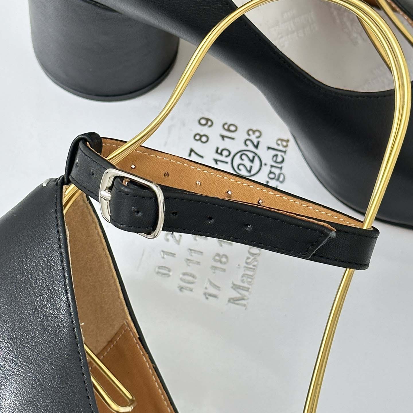 Maison Margiela Tabi Ankle-strap Pumps - FashionPlug