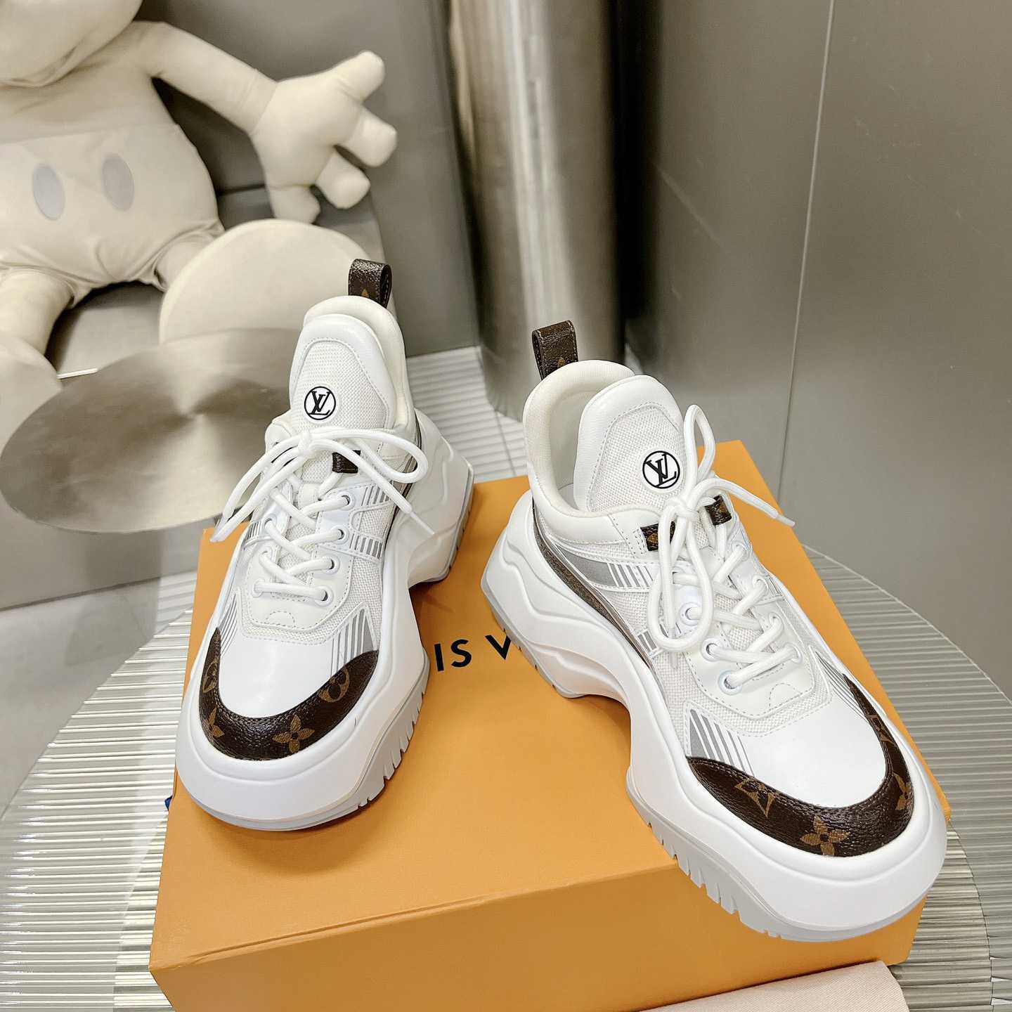 Louis Vuitton LV Archlight 2.0 Platform Sneaker    1ABIHJ - FashionPlug