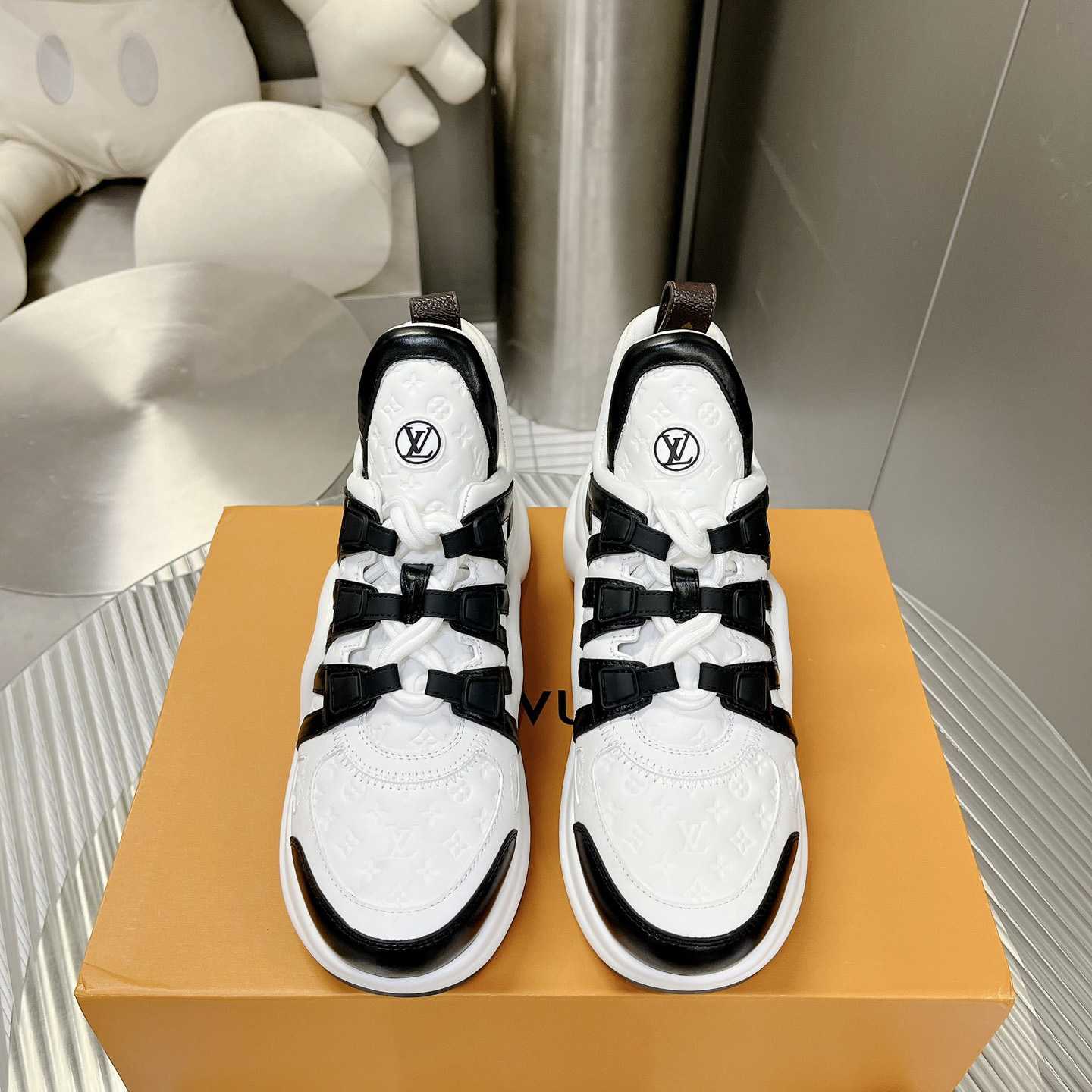 Louis Vuitton LV Archlight Sneaker    - FashionPlug