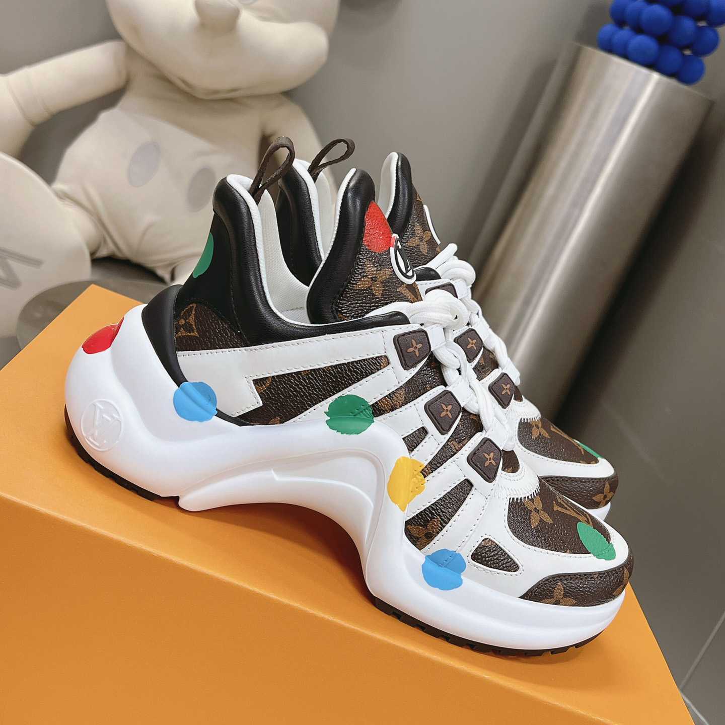 Louis Vuitton LV x YK LV Archlight Sneaker   1AB9R4 - FashionPlug