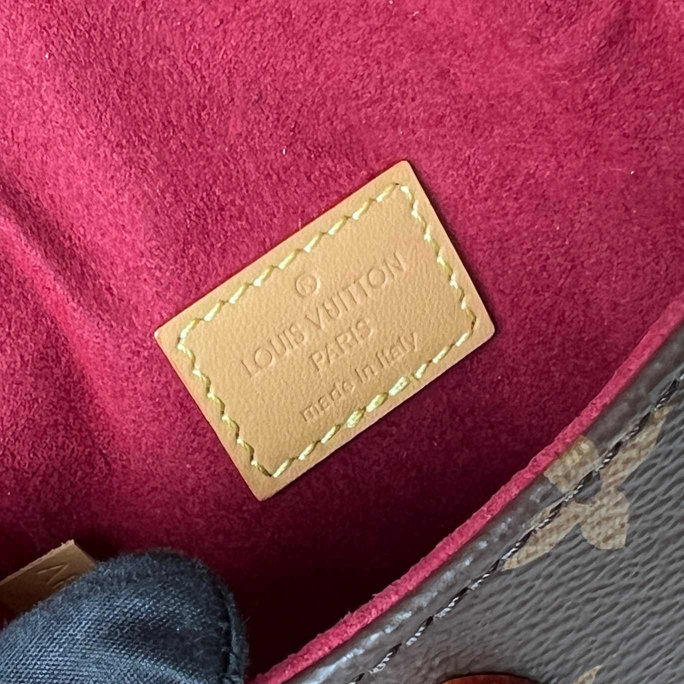 Louis Vuitton Micro Chantilly(12.5 x 13 x 4cm)   M46643 - FashionPlug
