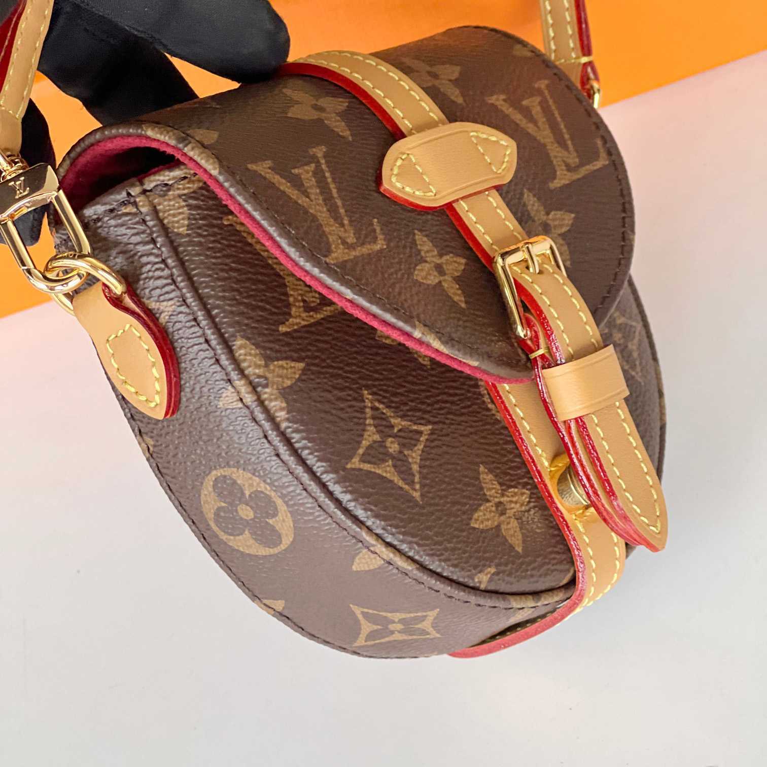 Louis Vuitton Micro Chantilly(12.5 x 13 x 4cm)   M46643 - FashionPlug