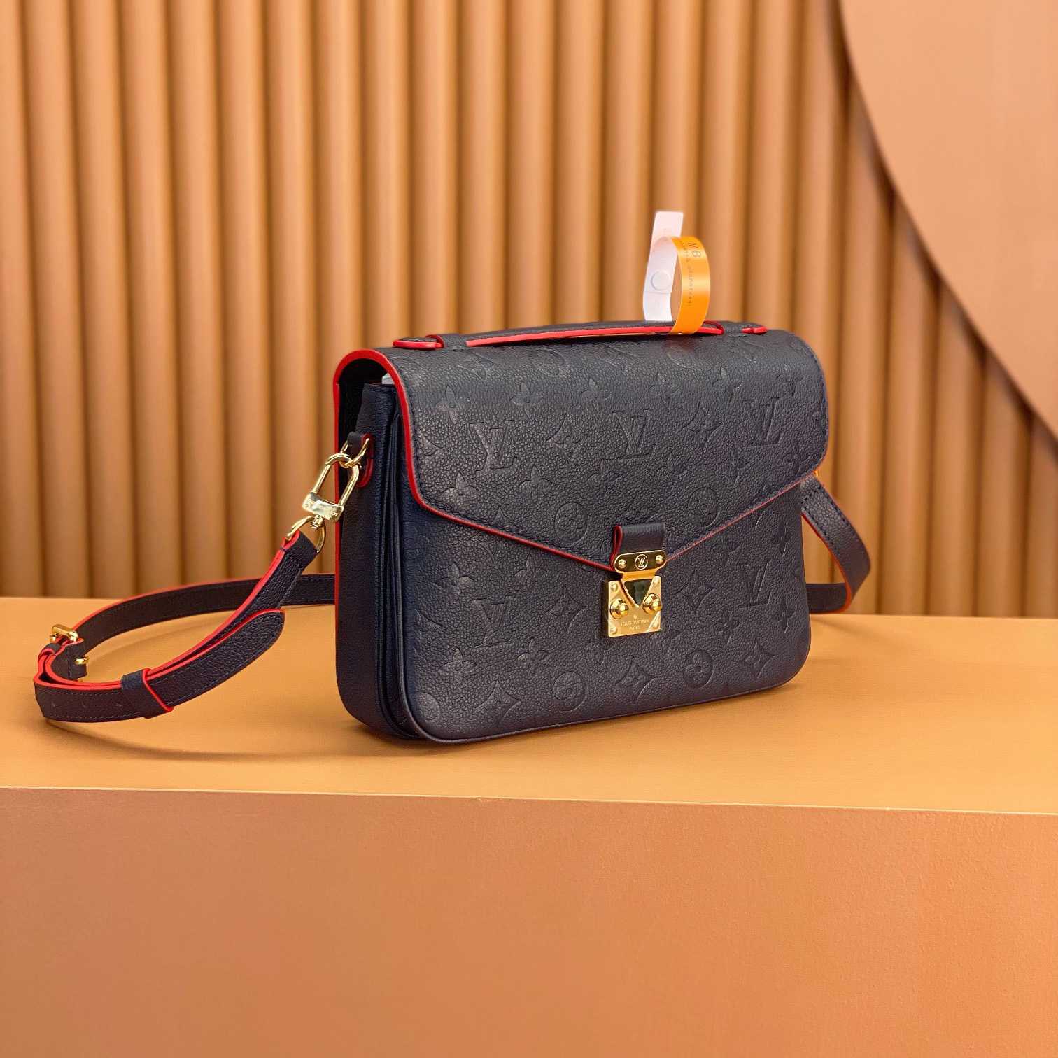 Louis Vuitton Pochette Métis (25*19*7cm)   M44071 - FashionPlug