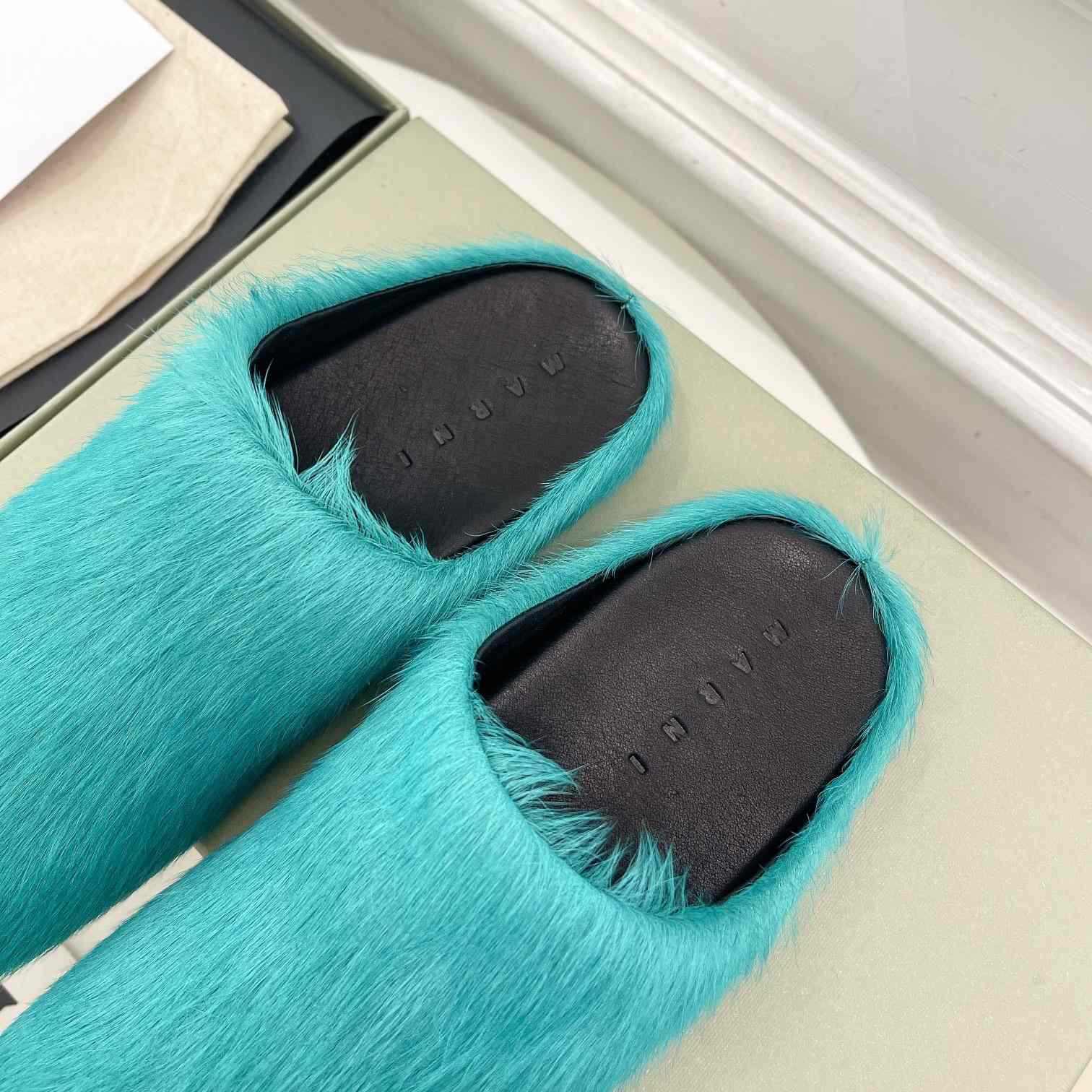 Marni Fussbett Slip-On Flat Mules - FashionPlug
