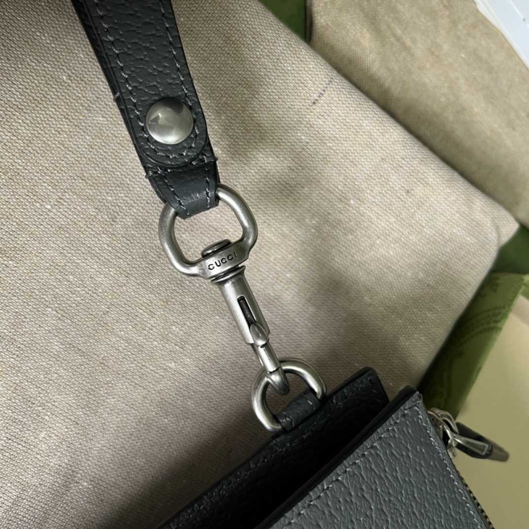 Gucci GG Marmont Pouch(30.5*21*1.5cm) - FashionPlug