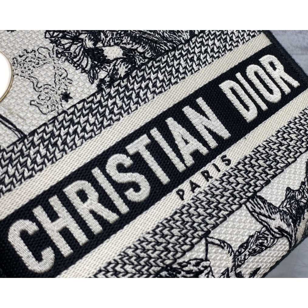 Dior Mini Lady D-lite Bag - FashionPlug