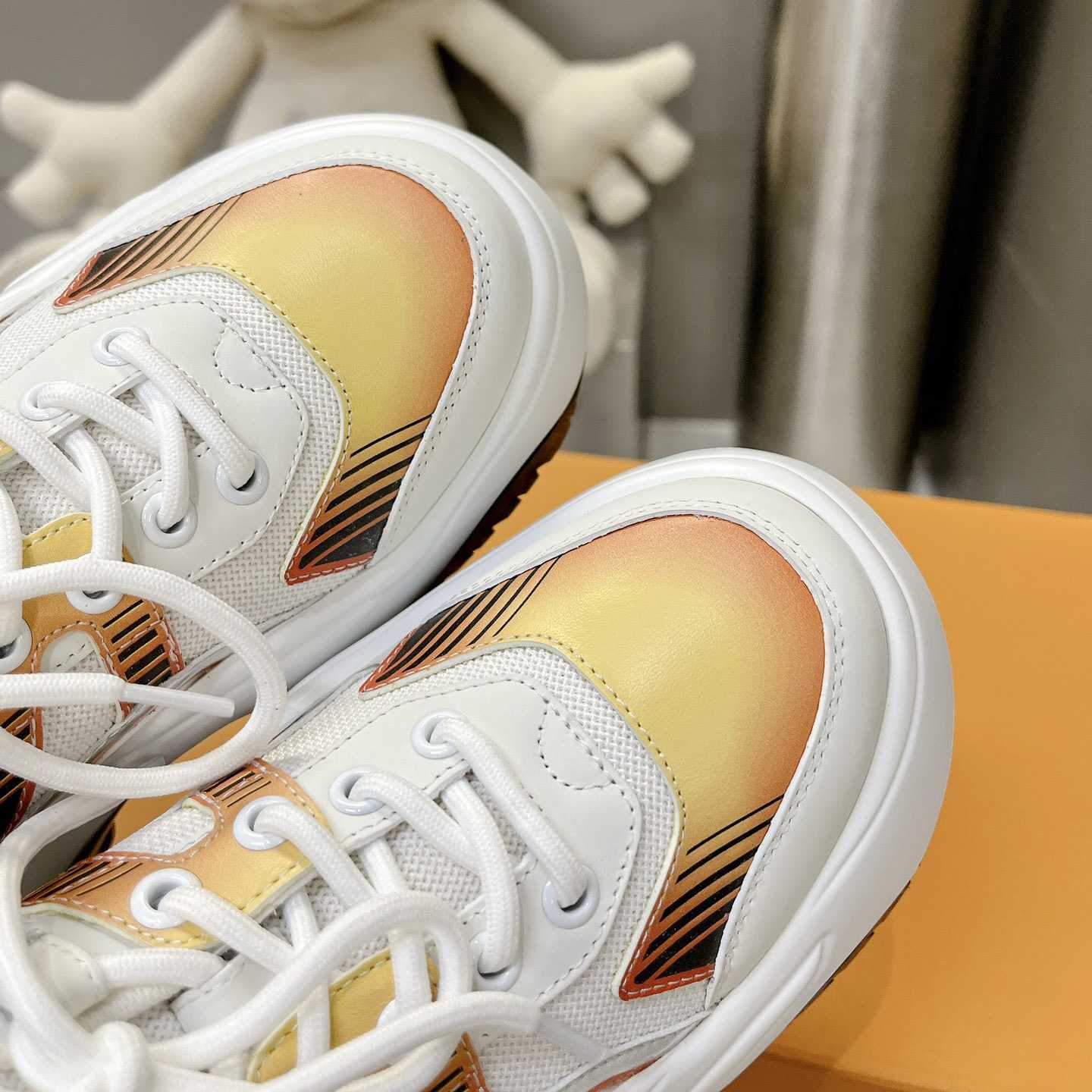 Louis Vuitton LV Archlight 2.0 Platform Sneaker    1ABHZZ - FashionPlug