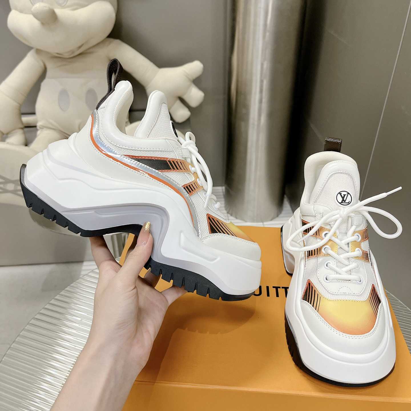 Louis Vuitton LV Archlight 2.0 Platform Sneaker    1ABHZZ - FashionPlug