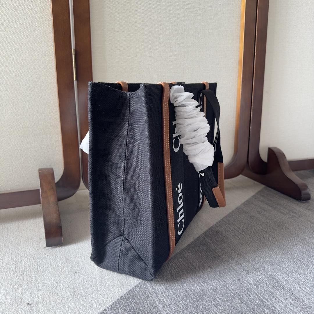 Chloe Medium Woody Tote Bag - FashionPlug