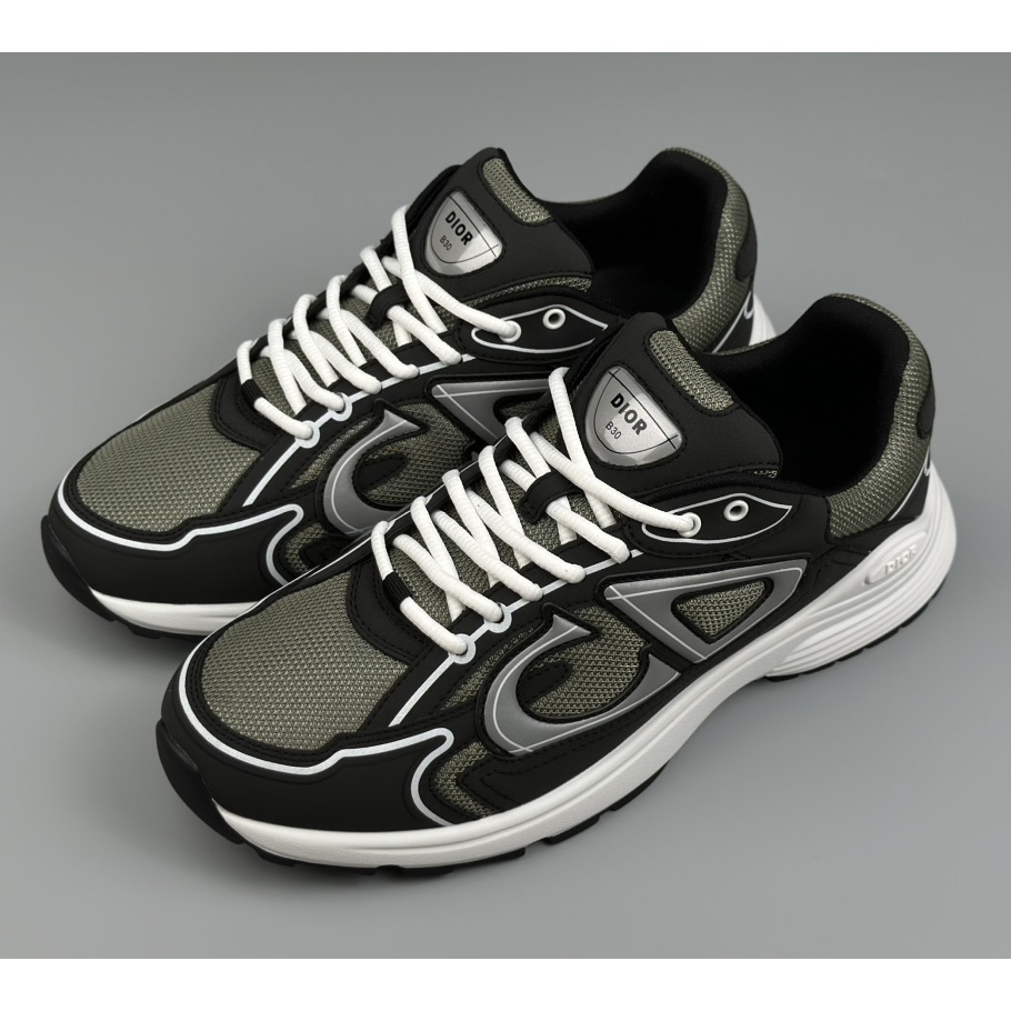 Dior B30 Sneaker  - FashionPlug